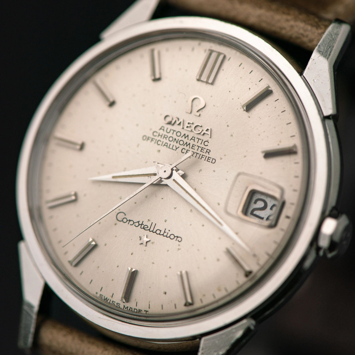 1967 OMEGA CONSTELLATION SUNBURST QUICKSET DOG-LEG CAL. 564 — imagen 2